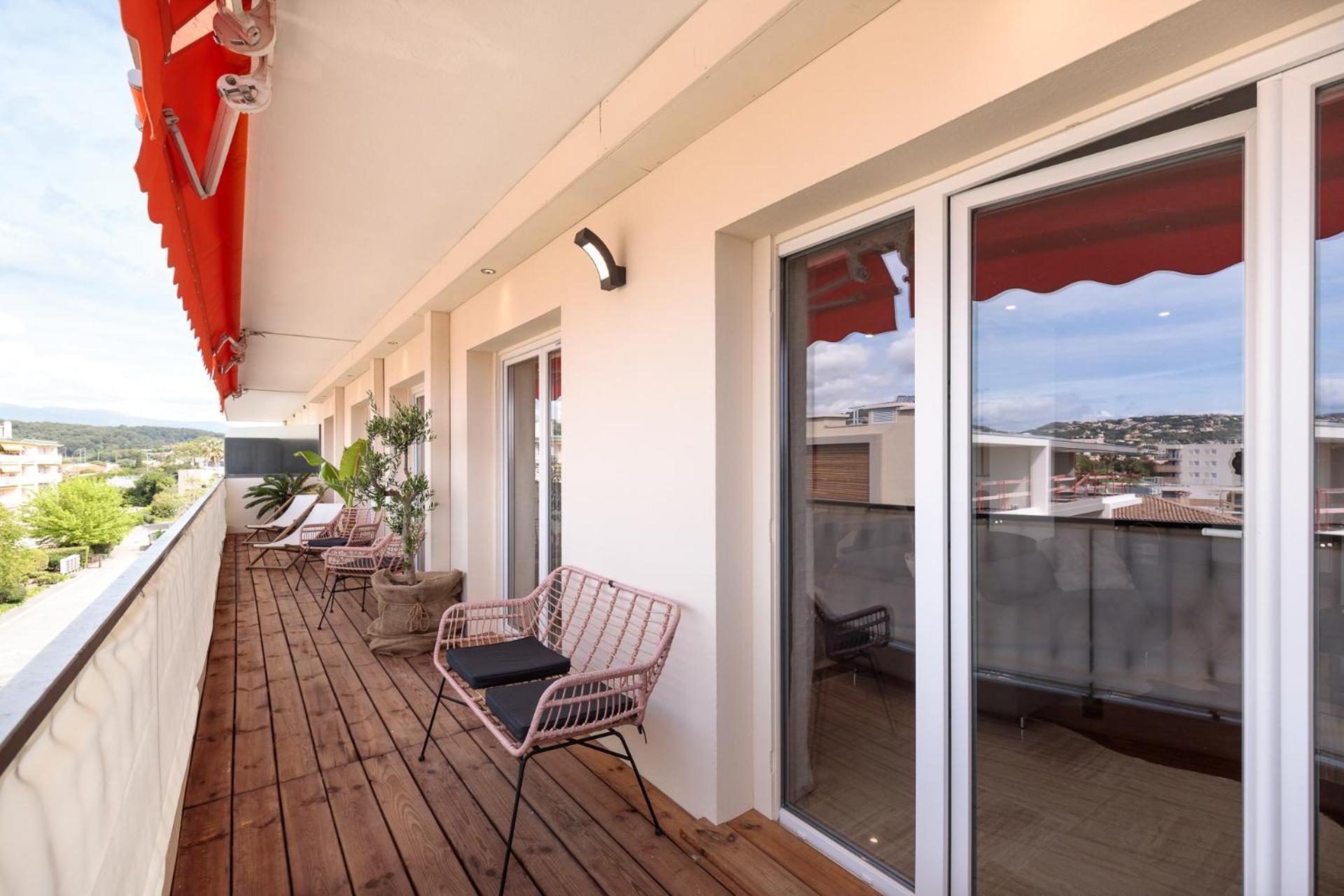 Spacieux Appartement De 114 M2 A 5 Min Des Plages - Proximite Tous Commerces Et Transports Antibes Buitenkant foto